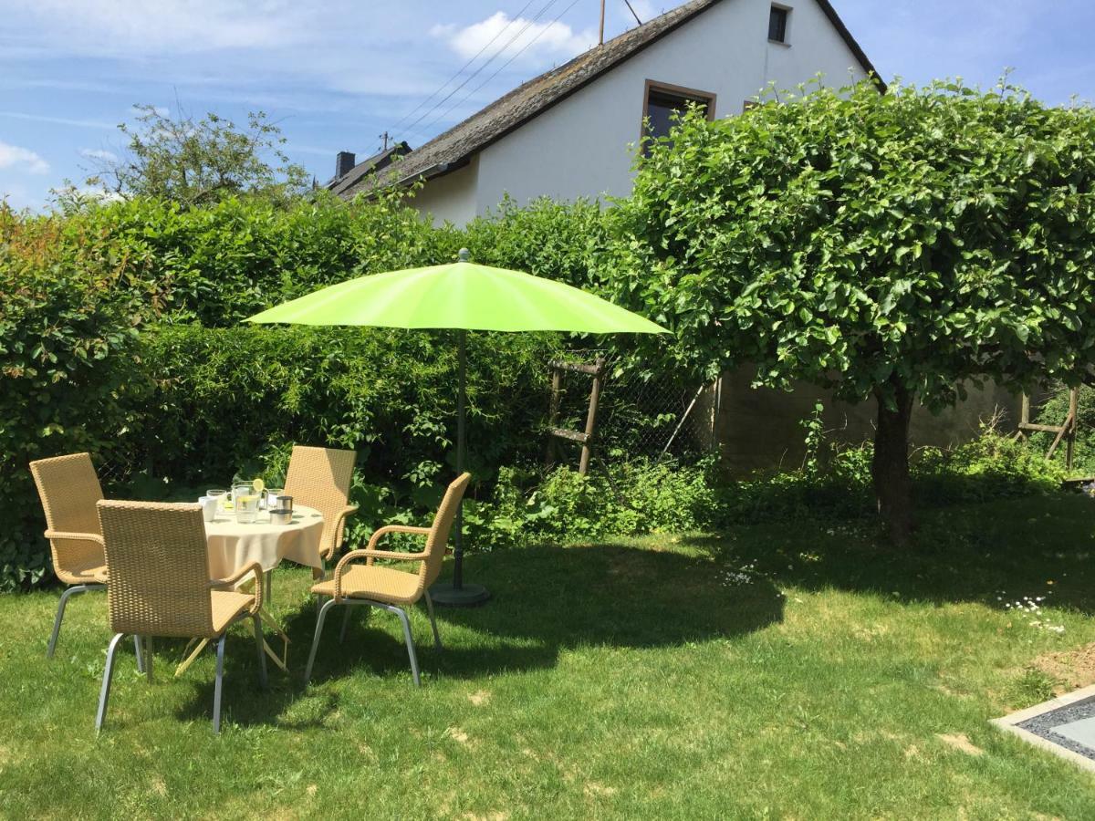 Ferienwohnung An Der Pferdsweide Treviri Esterno foto